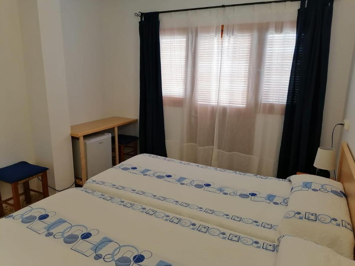 Hostal Pepe Sant Ferran de Ses Roques Exterior photo