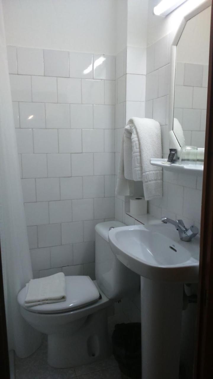 Hostal Pepe Sant Ferran de Ses Roques Exterior photo