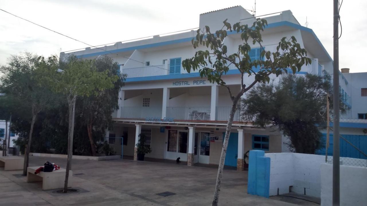 Hostal Pepe Sant Ferran de Ses Roques Exterior photo